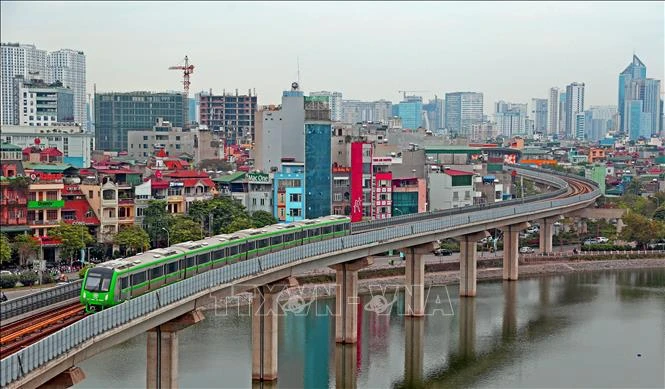 河内城市铁路吉灵-河东线预计于4月30日投入商业运行