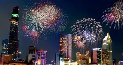 胡志明市举行多项活动庆祝越南南方解放日44周年