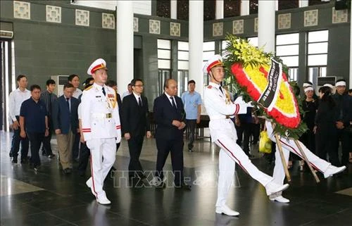 政府总理阮春福出席越南著名数学家黄瘁追悼会