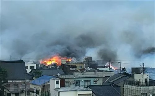 缅甸西部地区发生火灾 160多间房屋被烧毁