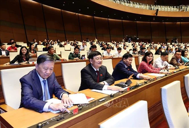 越南第十四届国会第十一次会议：选举国会副主席和国会常务委员会部分委员