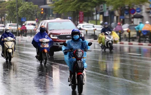 受冷空气影响越南北部出现中到大雨 天气寒冷