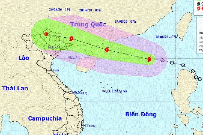 受四号台风影响 越南各地普降大雨