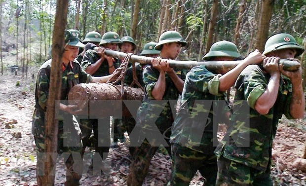 十年扫雷 还五十万公顷土地干净