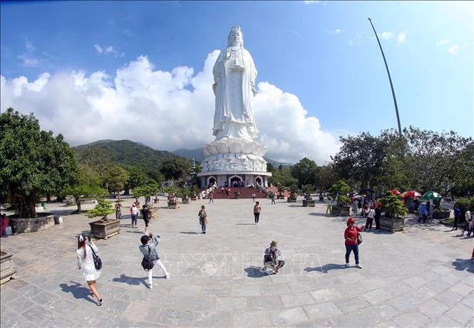 2021新年即将来临：国内游客重返岘港市旅游观光