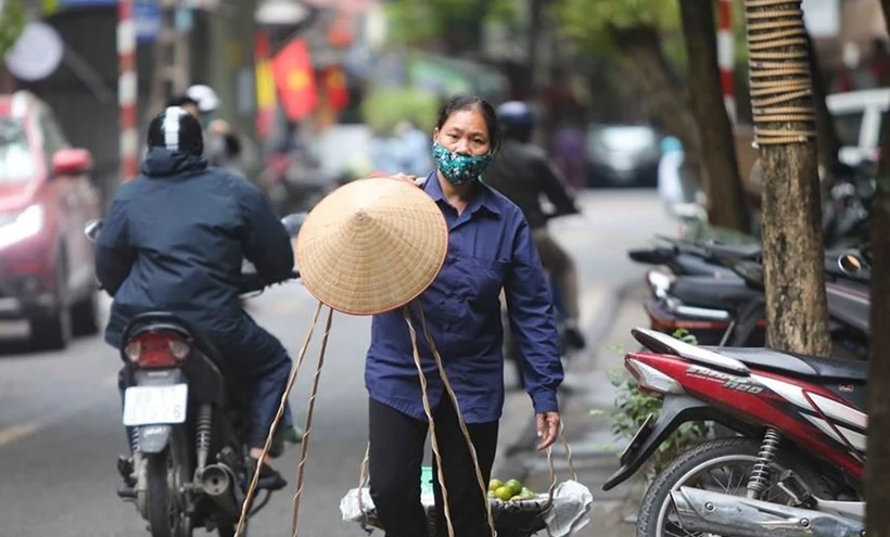 调整社保政策助力弱势群体