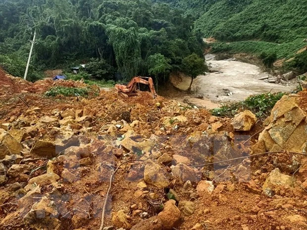 捞庄三号水电站山地区体滑坡事件：已找到工作组的13具尸体