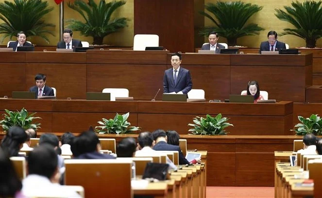 越南第十五届国会第四次会议：国会对信息与传媒领域问题进行质询