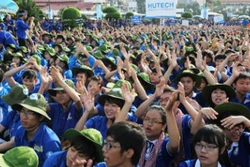 “向越南青年和大学生提供9万个就业机会”活动今日启动