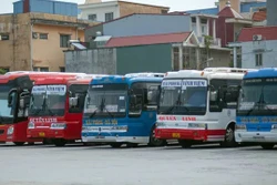 河内市抓紧恢复道路客运服务