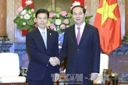 越南国家主席陈大光会见中国商务部长钟山