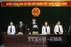 海洋银行前董事长何文深一案：阮春山被判死刑 何文深被判无期徒刑