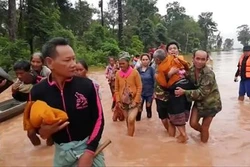 老挝一水电站大坝坍塌致19人死亡 韩国总统文在寅派救援队赴现场