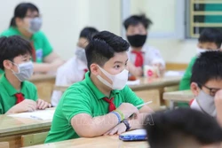 全国63省市学生返校上课：注重对学生进行心理辅导和增强课堂互动与凝聚力