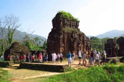 越南旅游：广南省—安全好客的旅游目的地